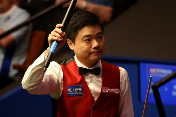 的表现打动 的表现打动